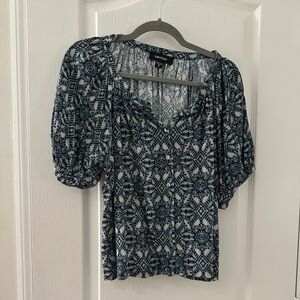 Karen Kane short sleeve peasant top